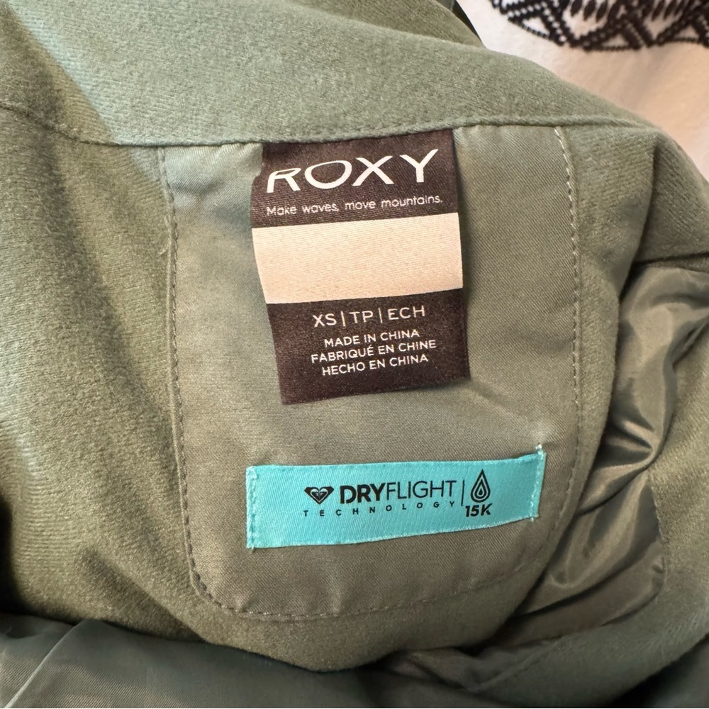 Roxy Snowpants - Picture 6 of 6